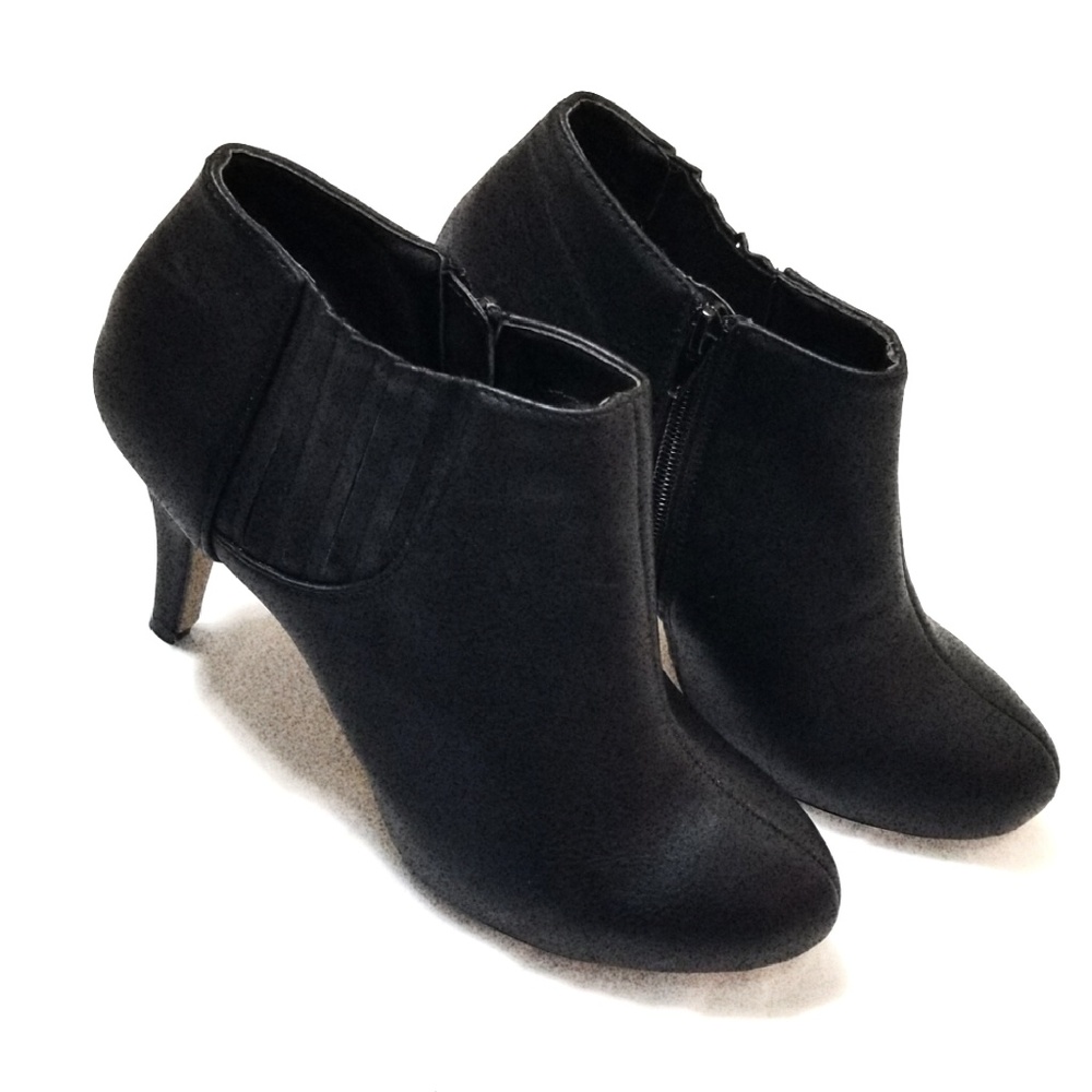 Madden Girl Ankle Bootie